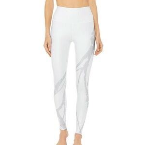 ALO Airlift 7/8 Leggings - White Zuma
